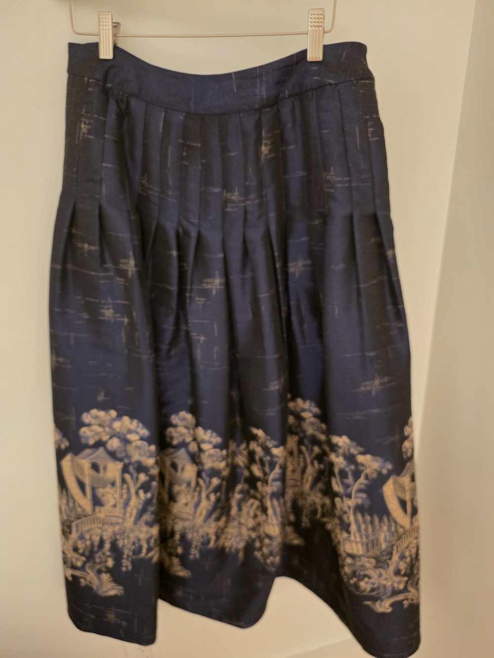 Oscar de la Renta Navy Maxi Skirt with Cream Border Print